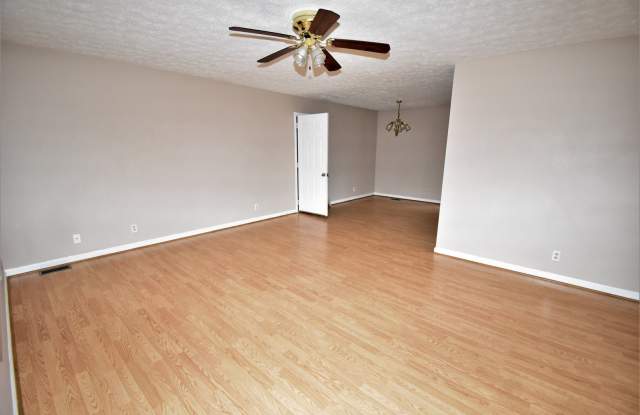 3 Bedroom Pet Friendly Home For Rent Near Dover Crossing! Gallery 4