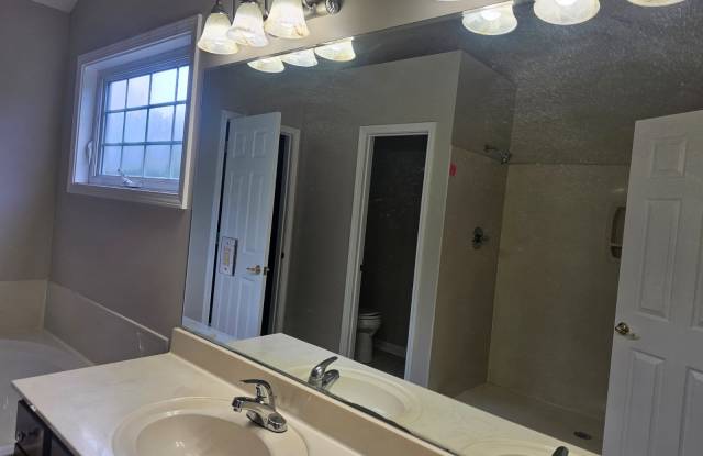 4514 Hopewell Road Gallery 3