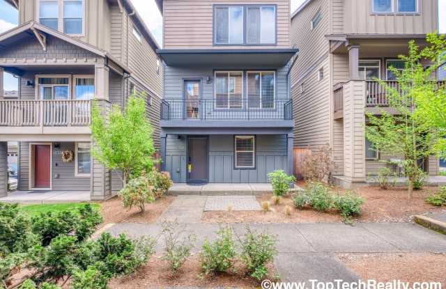Outstanding Corner Lot 4BD* 2.5 BA* Located In Highly Sought After 45 Central Neighborhood Located Across From Nike World Campus  Villa Sport ** Great Location** photos photos