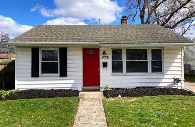 1978 SYMES Street - 1978 Symes Street, Ferndale, MI 48220