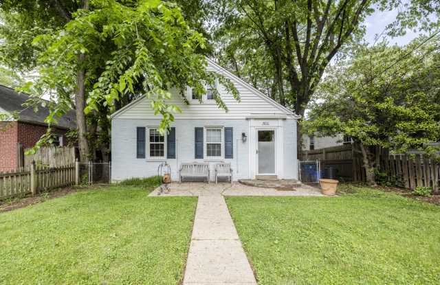 4850 Crescent Street photos photos