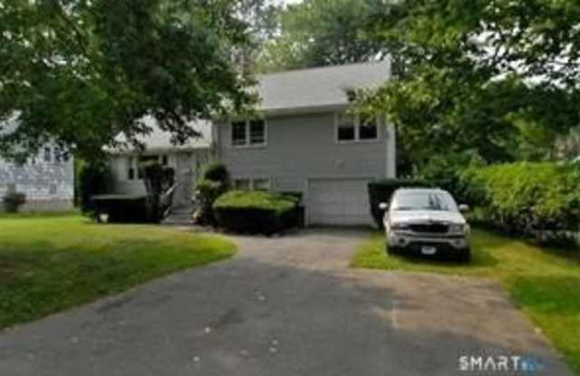 3895 Old Town Road Gallery 2