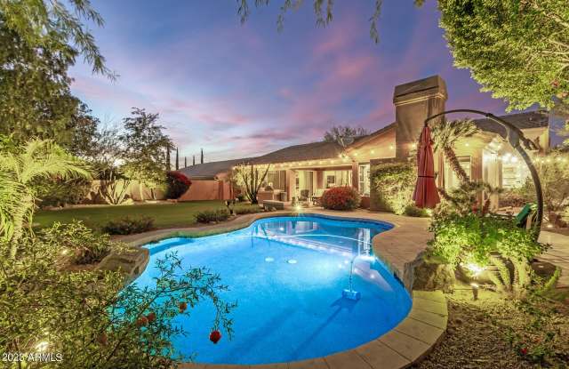 8919 E CALLE DEL PALO VERDE -- photos photos