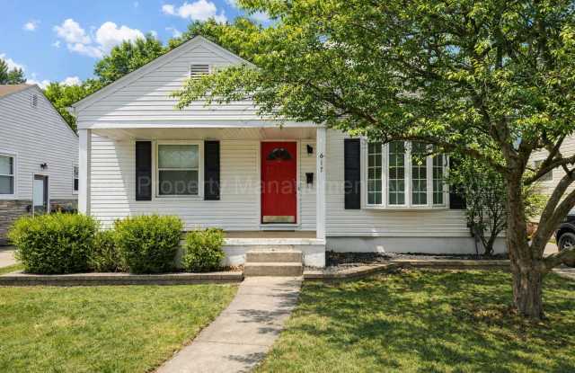 Bright and Renovated Near Downtown Royal Oak photos photos