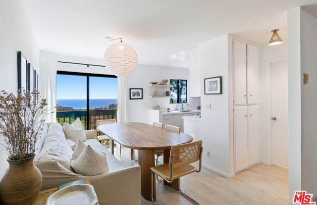 29239 HEATHERCLIFF Rd Gallery 2