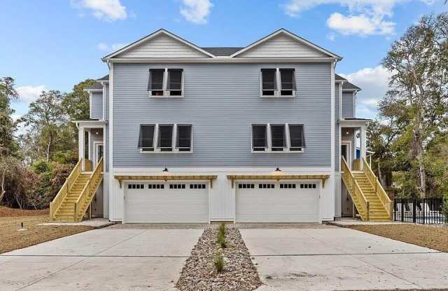 331 Live Oak Street photos photos