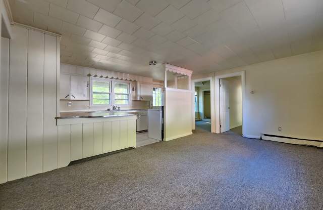 518 Essex Street - 3 photos photos 518 Essex Street - 3 photos photos