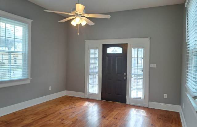 GORGEOUS 3BR/2 BA Single Family Home! photos photos