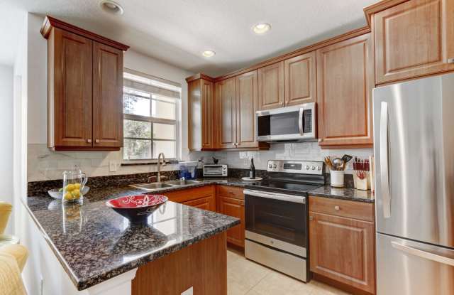2568 Gardens Parkway Gallery 2