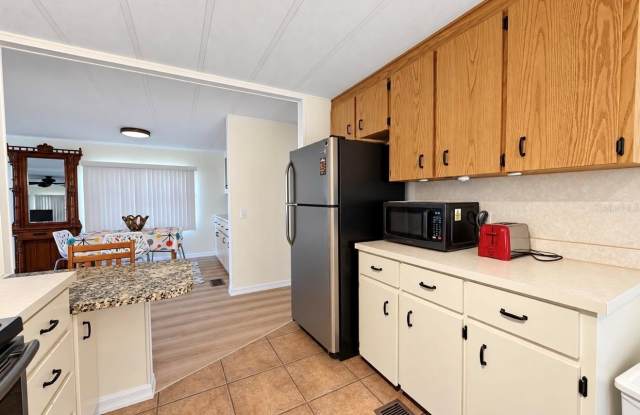 1100 BELCHER Road S Gallery 4