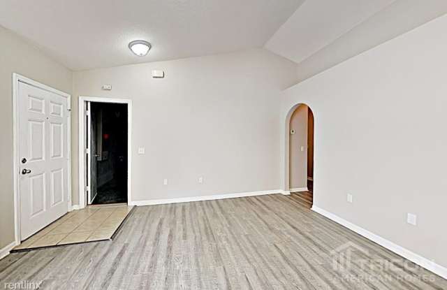 916 Brenton Leaf Drive Gallery 4