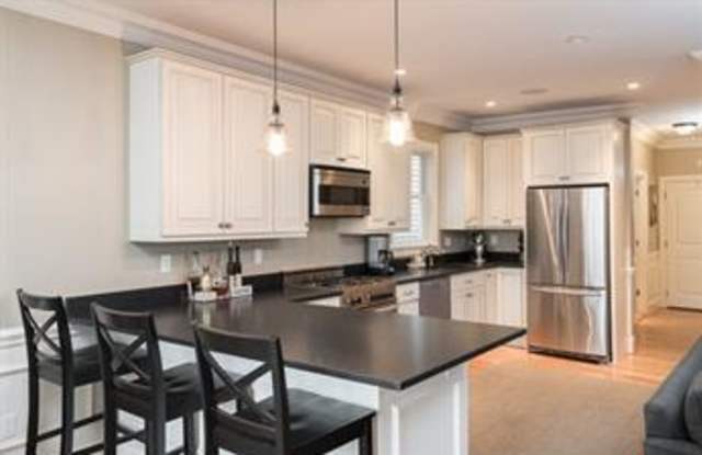 190 West 6th St. photos photos