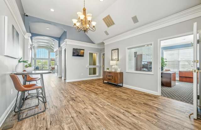 Riverchase Apartments Gallery 2