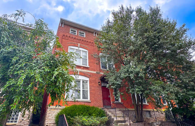 2126 Fulton Ave photos photos