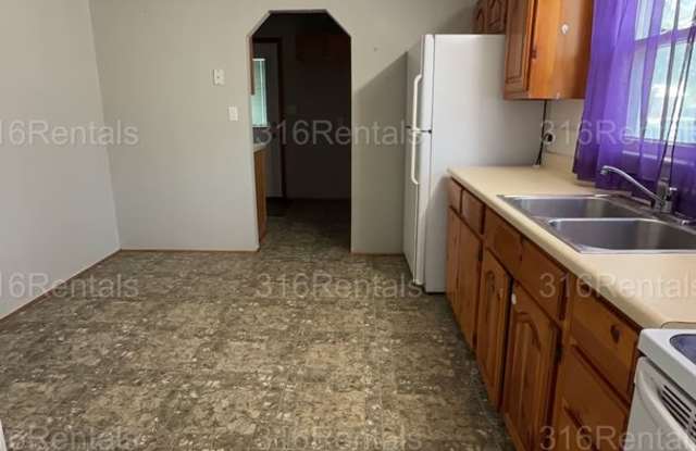 $950 - 1617 W 3rd - 2 Bedroom 1 Bath Gallery 3