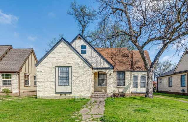 1015 Galloway Ave - 1015 Galloway Avenue, Dallas, TX 75216