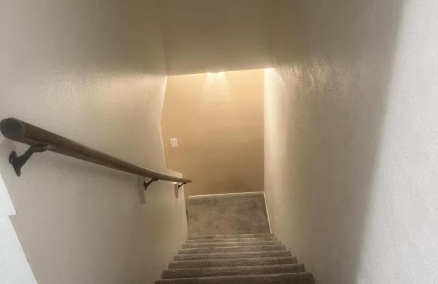 5902 W Townley Avenue Gallery 4