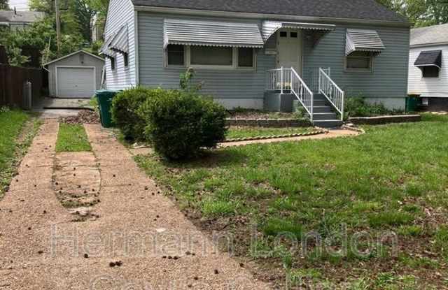 7804 Utica Dr photos photos