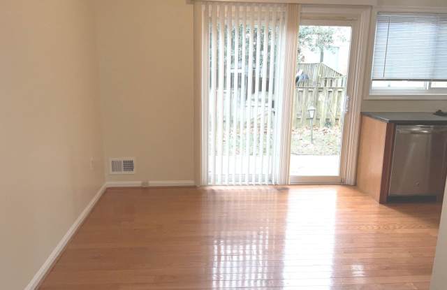 16 HYACINTH COURT Gallery 4