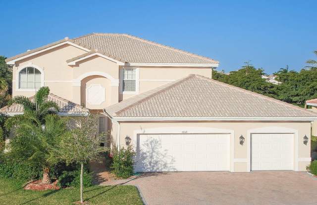 4668 SW 183rd Avenue photos photos