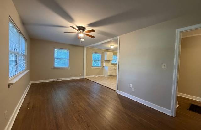 Updated Cottage with a country Setting Gallery 3
