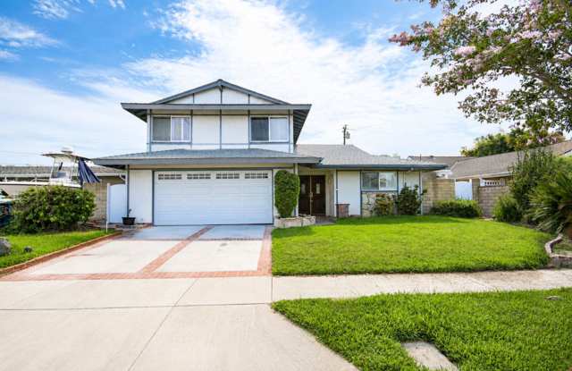 Huntington Beach Entertainer’s Dream with Pool, Spa & Spacious Bonus Room photos photos