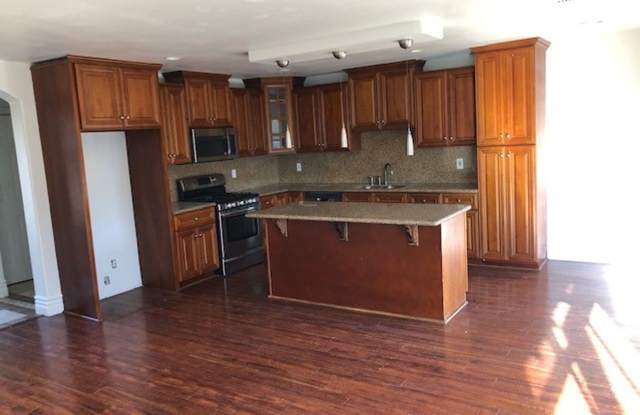 House: 3 Bedroom / 2 Bathroom - Sacramento photos photos