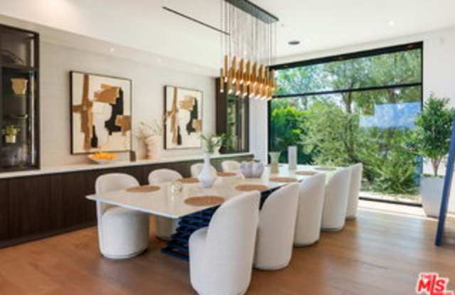16110 Meadowview Drive Gallery 4