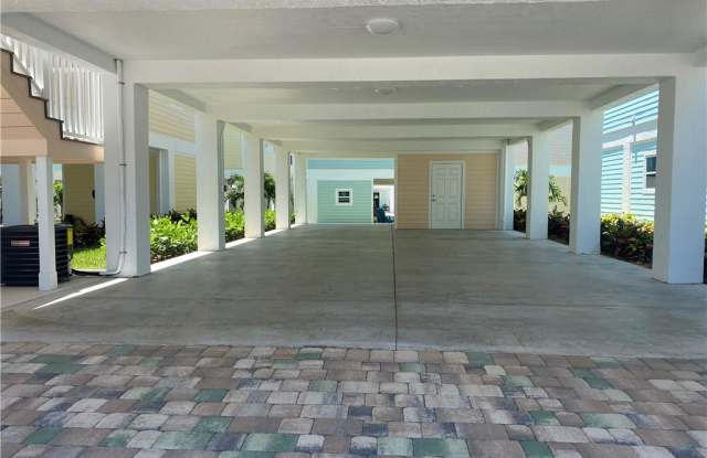 250 NE Ebbtide Way Gallery 3