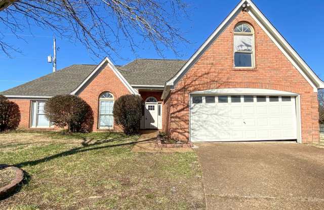 4 bed, 2 bath in Cordova with ss appliances and granite counter tops photos photos