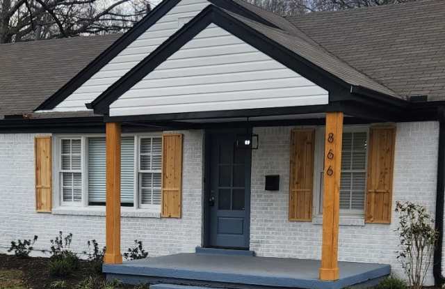 866 Colonial Gallery 2