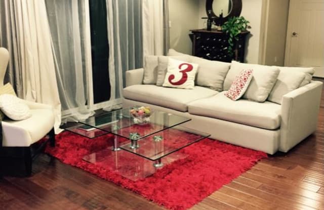 1029 S Hobart Blvd 205 - 1029 South Hobart Boulevard, Los Angeles, CA 90006