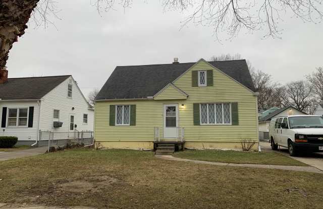 Just remodeled! 3 Bedroom 1 bath home photos photos