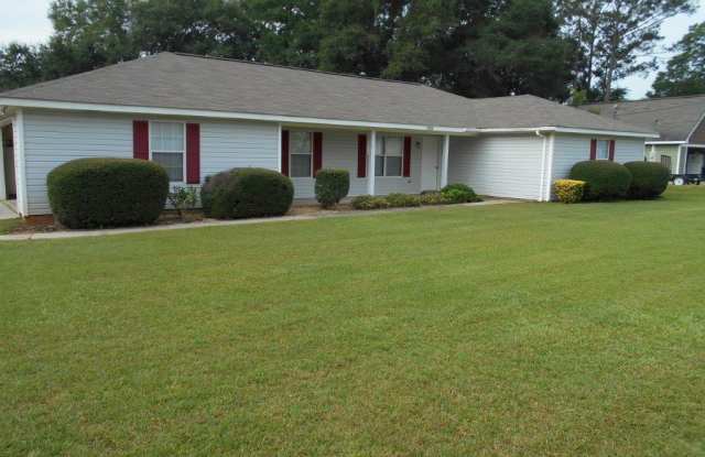 Brookside Subdivision - Minutes to Ft. Rucker Gate! photos photos