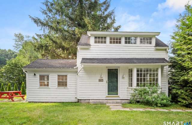 527 Danbury Road photos photos