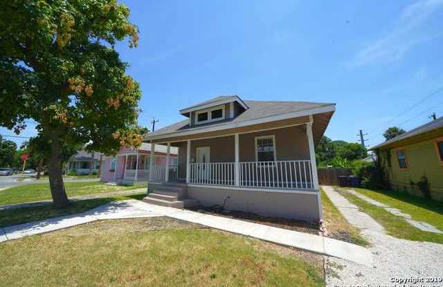 202 LORETTA PL Gallery 2