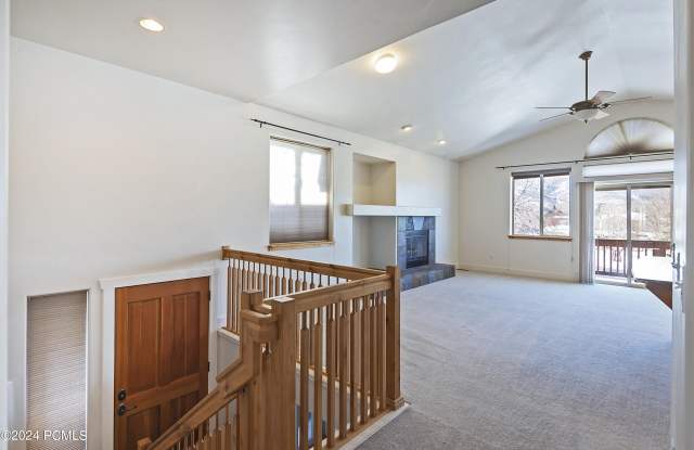 6653 Trout Creek Court Gallery 2