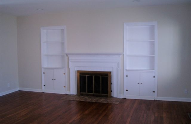 1005 West White Street Gallery 3