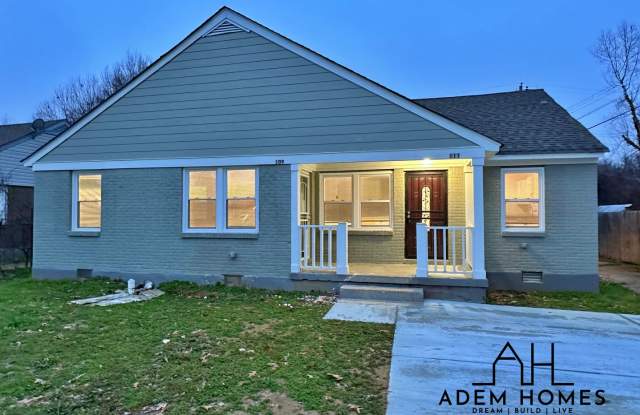 Beautiful Brick Home Minutes from UofM and Midtown! photos photos Beautiful Brick Home Minutes from UofM and Midtown! photos photos