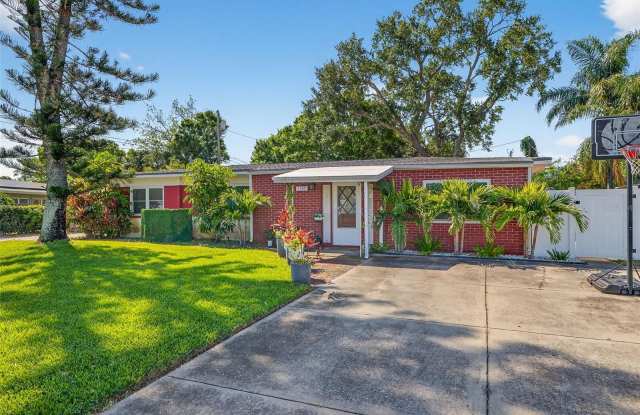 1760 75TH AVENUE N photos photos