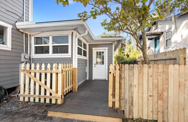 1918 S FERN CREEK AVENUE photos photos