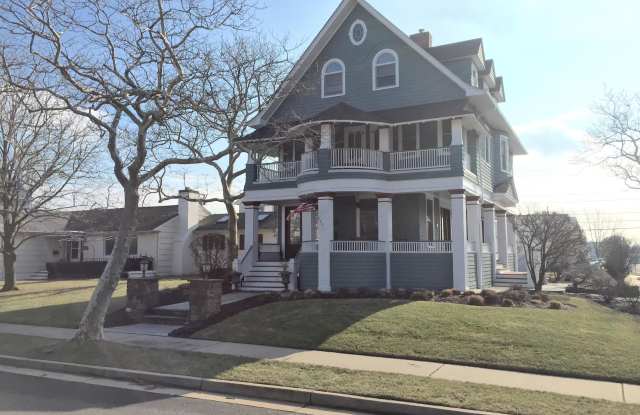 135 Lincoln Avenue photos photos