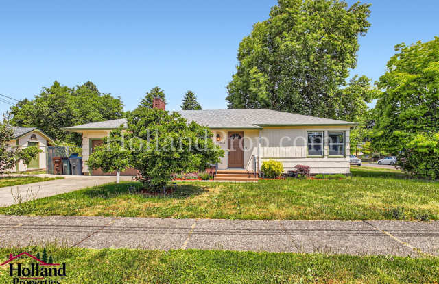 Welcoming home offering ideal space and location in Hillsboro! - 572 Southeast 6th Avenue, Hillsboro, OR 97123 Welcoming home offering ideal space and location in Hillsboro! - 572 Southeast 6th Avenue, Hillsboro, OR 97123