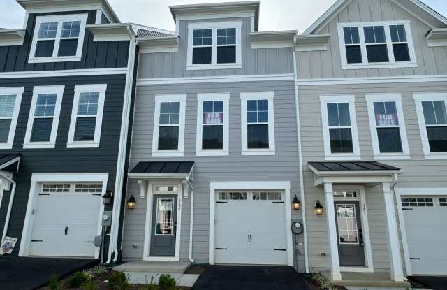 Townhouse for Rent in Preston Lake! photos photos