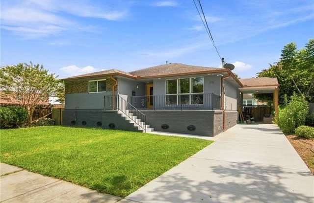 1718 BURBANK Drive Gallery 2