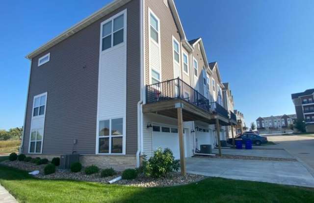 1700 Bernardy Drive photos photos