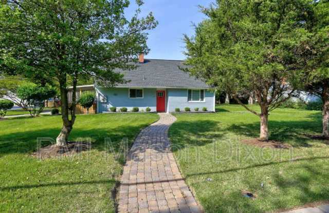 330 Compton Avenue photos photos