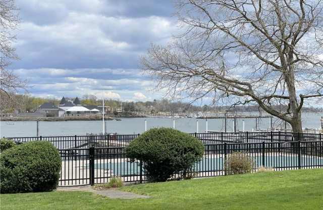 490 Bleeker Avenue photos photos