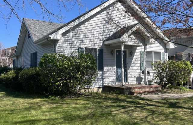 465 Adrian Avenue photos photos