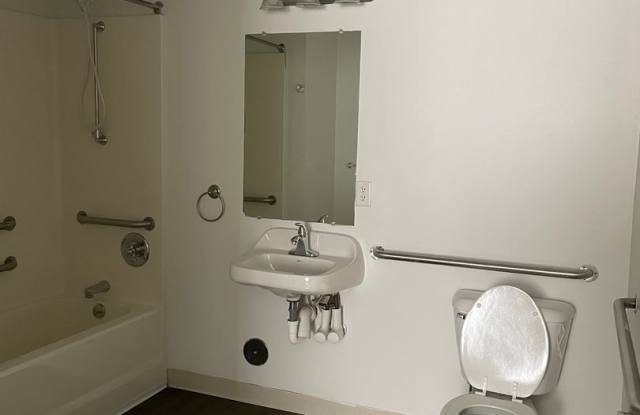 Eastfield Oaks 2 -Summerfield Place Gallery 4